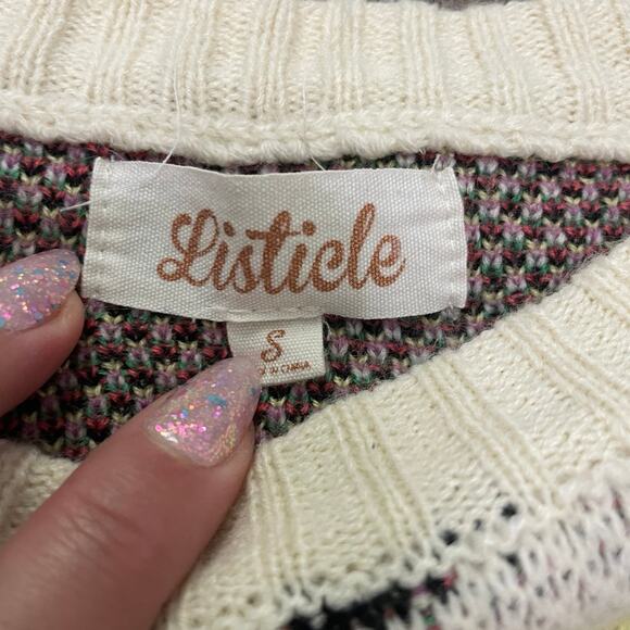 Oversized “Be Kind” Smiley Face Sweater – Size Small (Fits Up to Medium/Large) - Picture 4 of 5